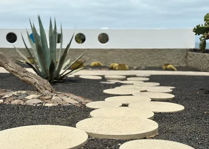 Willa Canaryislandshost L Origen Famara