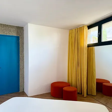 Canaryislandshost L Origen Famara