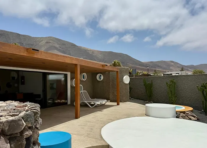 Canaryislandshost L Origen * 파마라