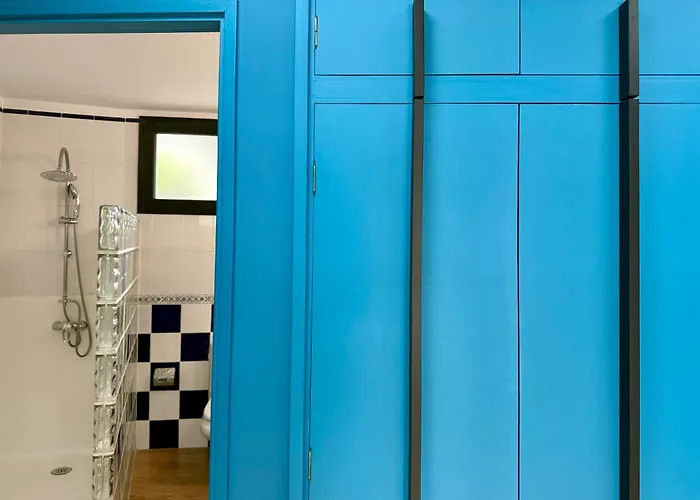 Canaryislandshost L Origen Famara